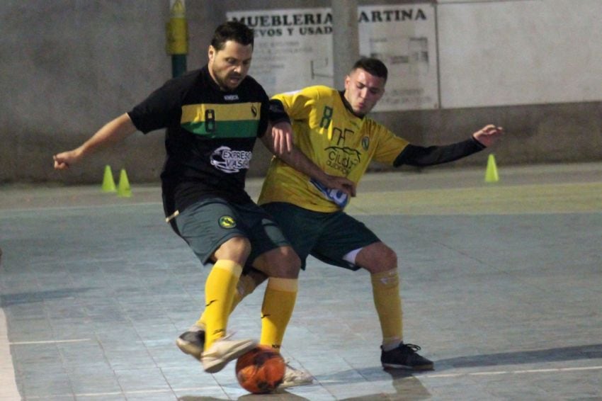 
    El clásico de Cementista. Fotos: Santiago Tagua.
   