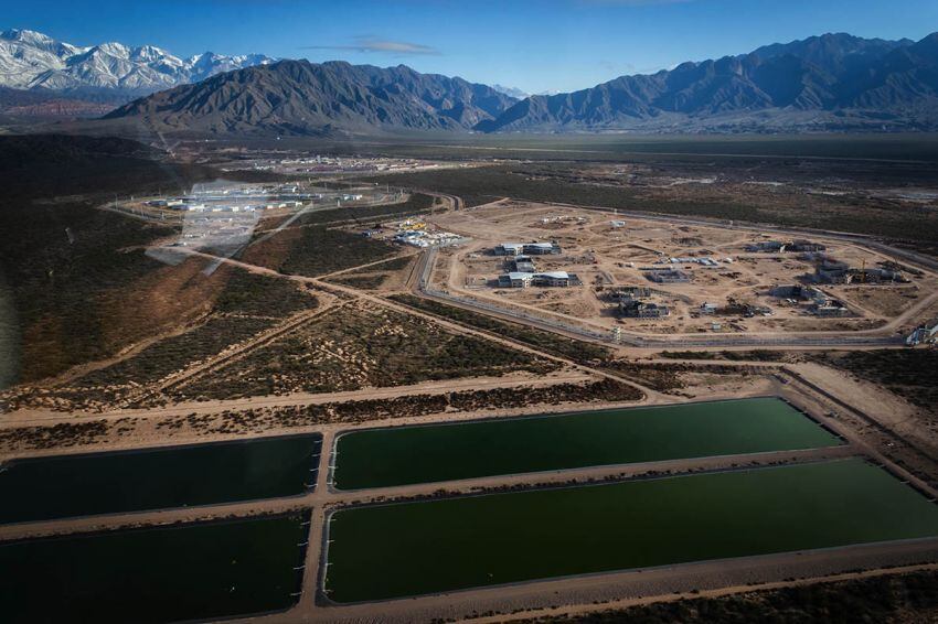 
Seguridad. Al centro y a la izquierda de la imagen, el predio donde se construye la cárcel Almafuerte II. | Ignacio Blanco / Los Andes
   