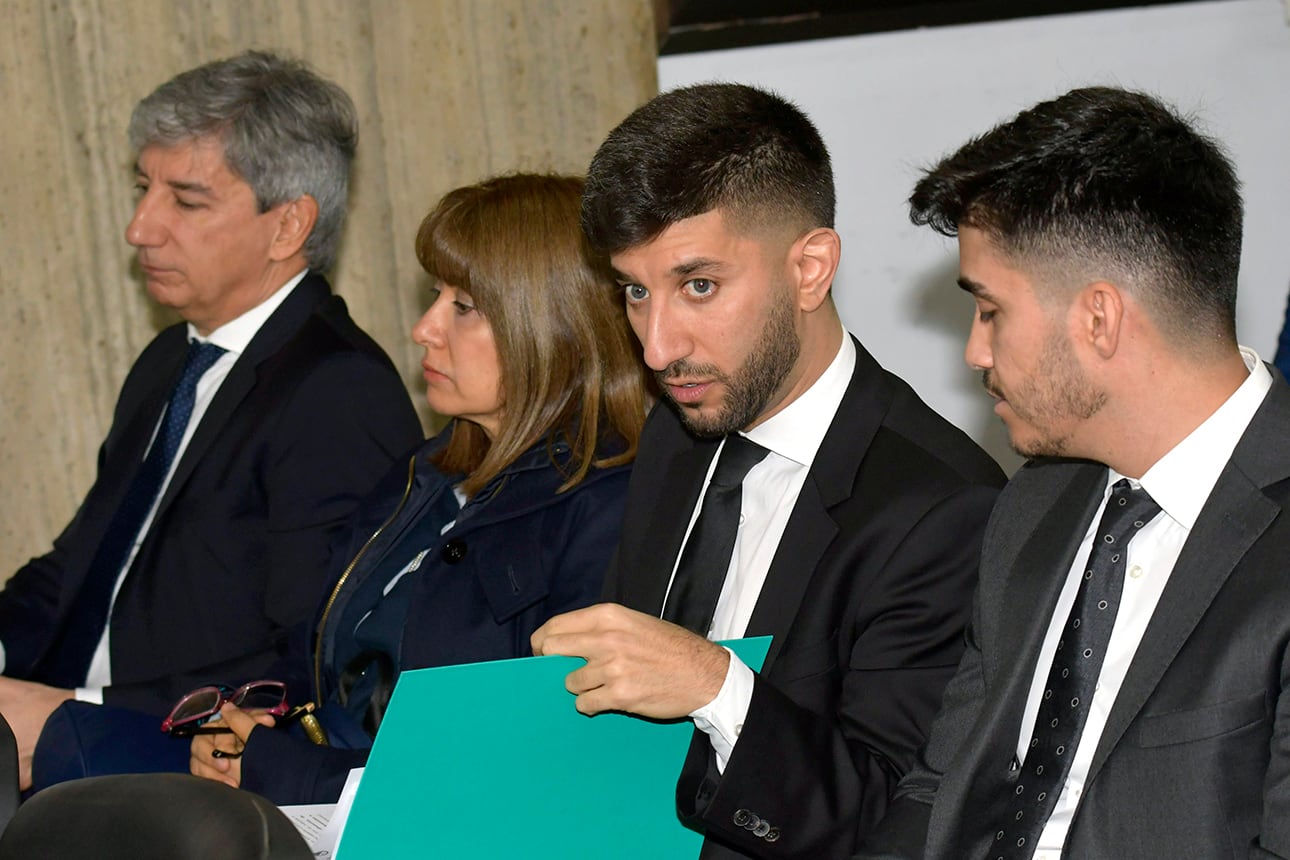 Walter Bento y su esposa, Marta Boiza, junto a sus hijos Nahuel Bento y Luciano Bento

Foto: Orlando Pelichotti