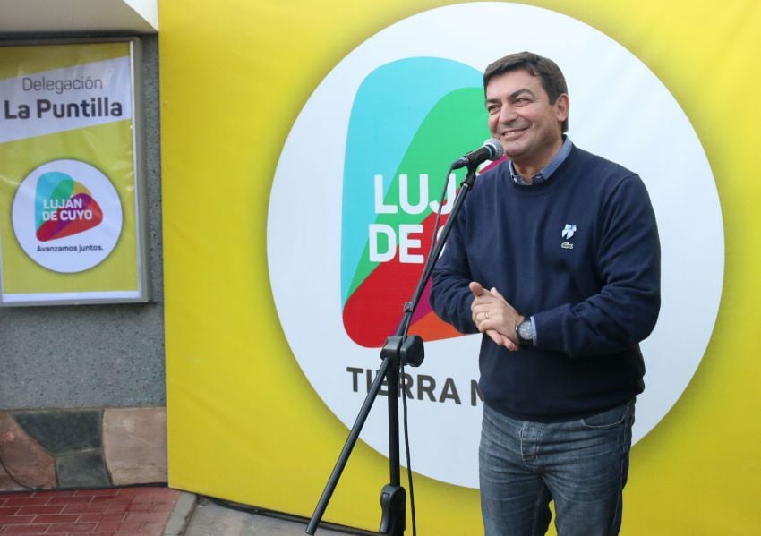 
Omar De Marchi en la inauguración de la Delegación de La Puntilla. | Gentileza
   