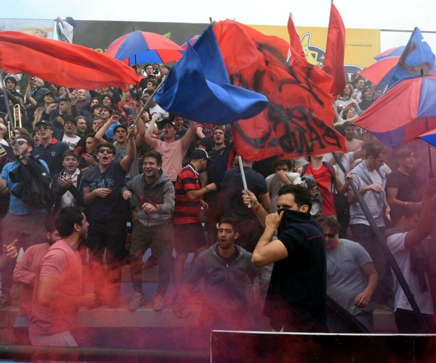 
Los seguidores de Los Pájaron celebraron una nueva conquista en el Rugby. | José Gutiérrez / Los andes
   