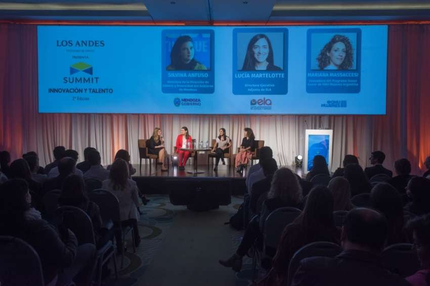 
Panel de Mujeres Profesionales, Hacia la Igualdad de Oportunidades | Ignacio Blanco / Los Andes
   