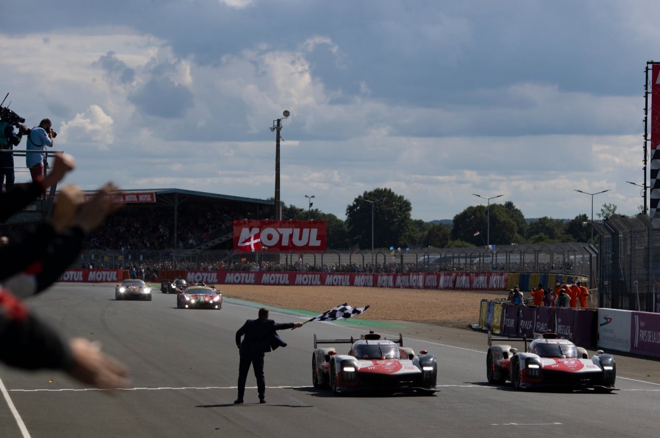 En la siguiente nota, repasá las mejores fotos que dejó la histórica victoria de José María López en las míticas 24 Horas de Le Mans.