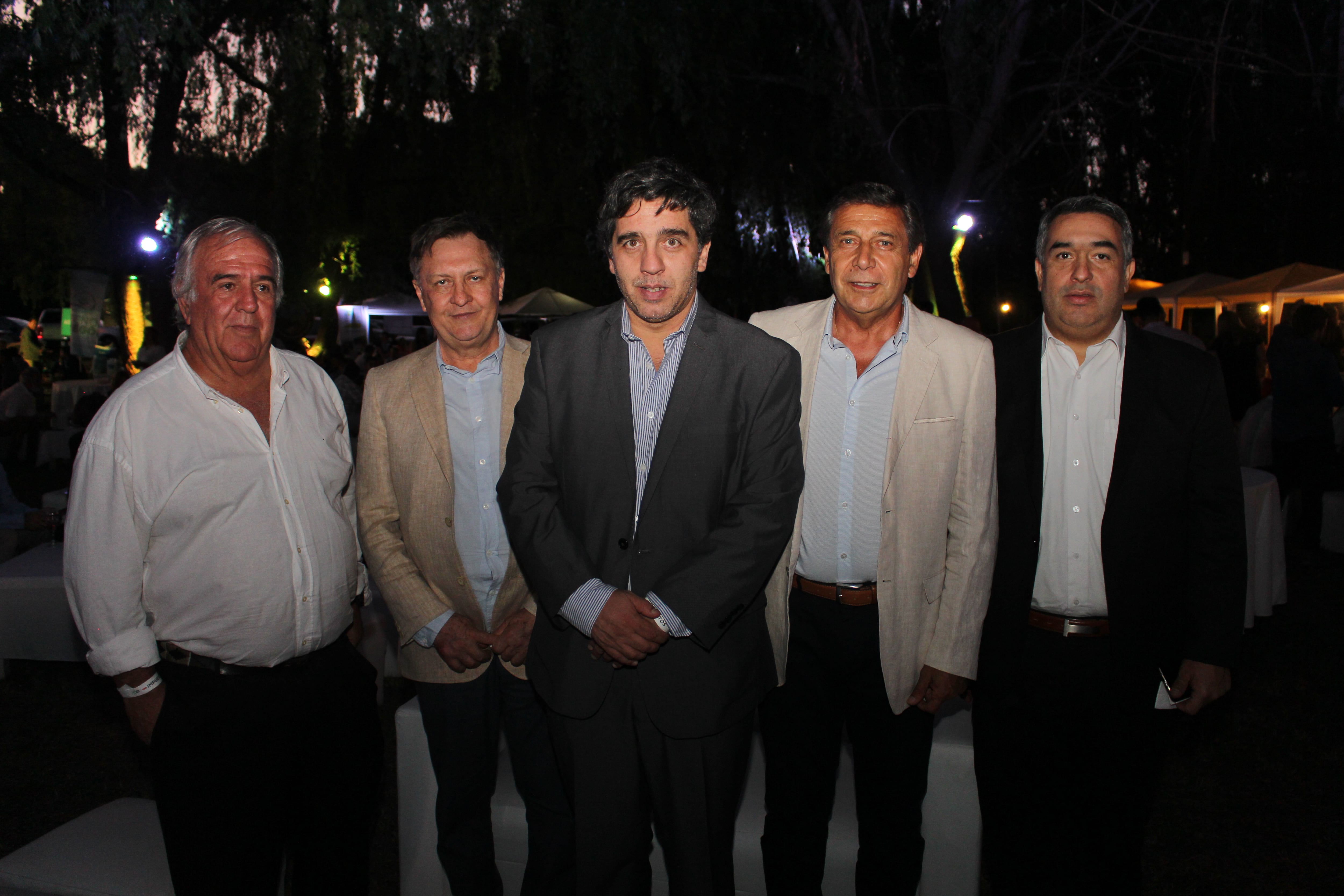 Pedro Uribarrena, Guillermo Yaluff, Robby Burad, Roberto Bataller y Jorge Mancuello.