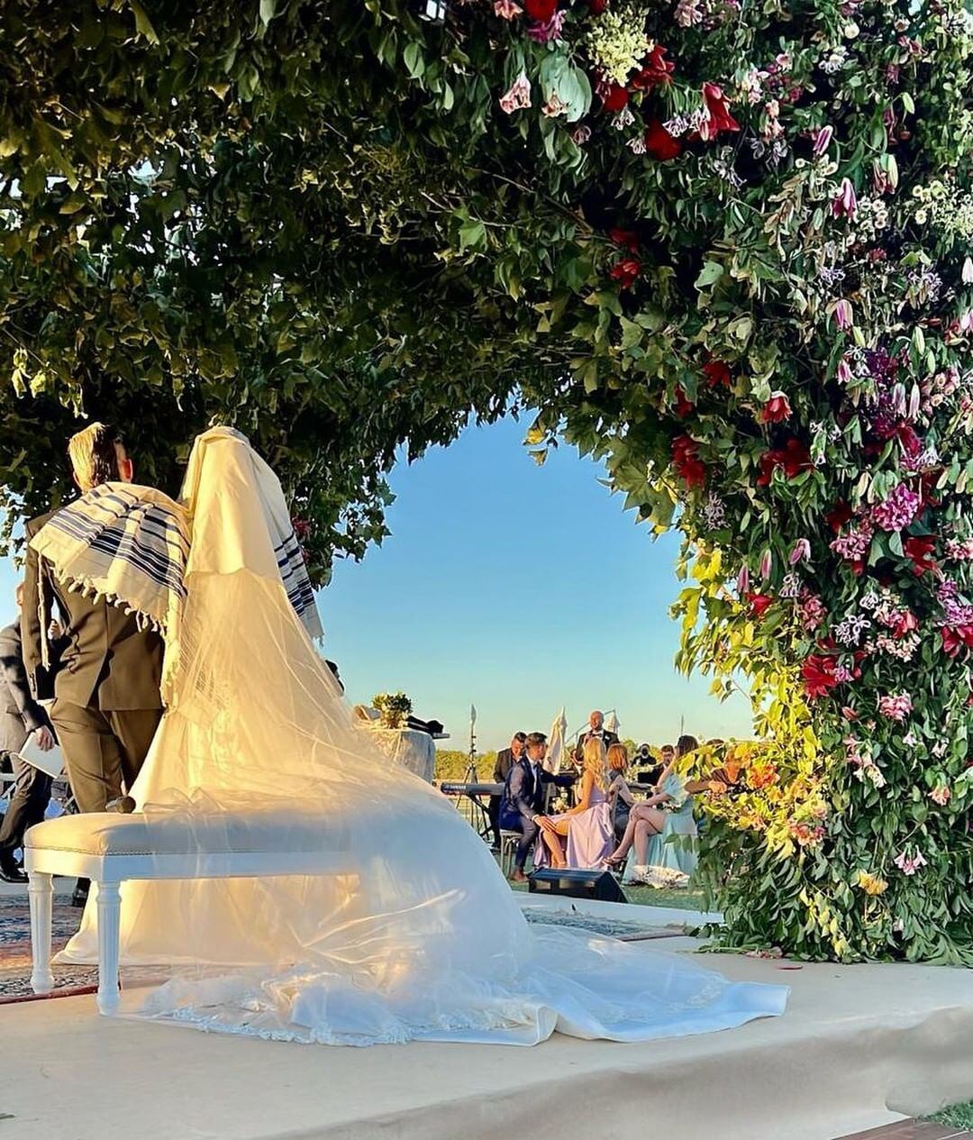 La foto de la ceremonia judía de Ricky Montaner y Stefi Roitman.