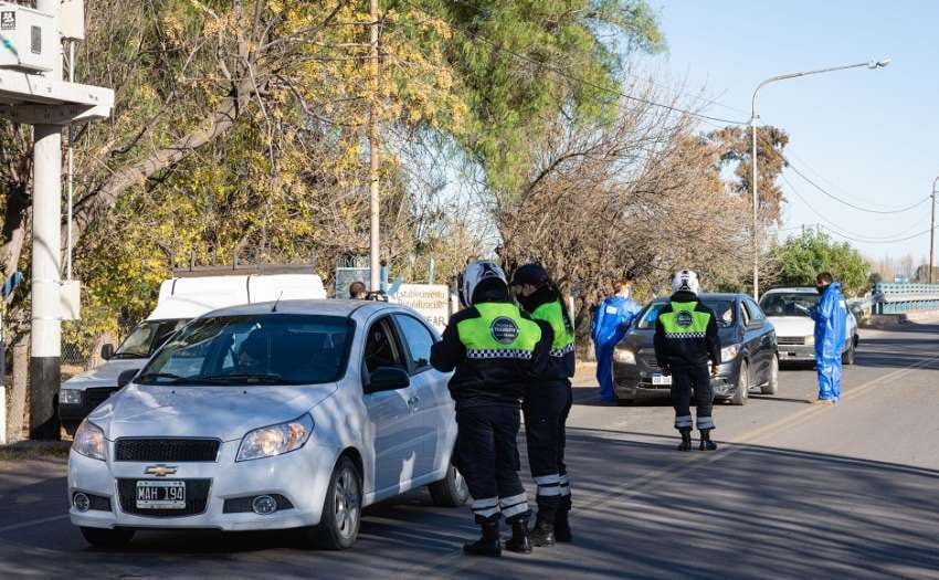 
En caso de detectar alguna irregularidad con los permisos o el DNI se llama a la Policía  | Gentileza
   