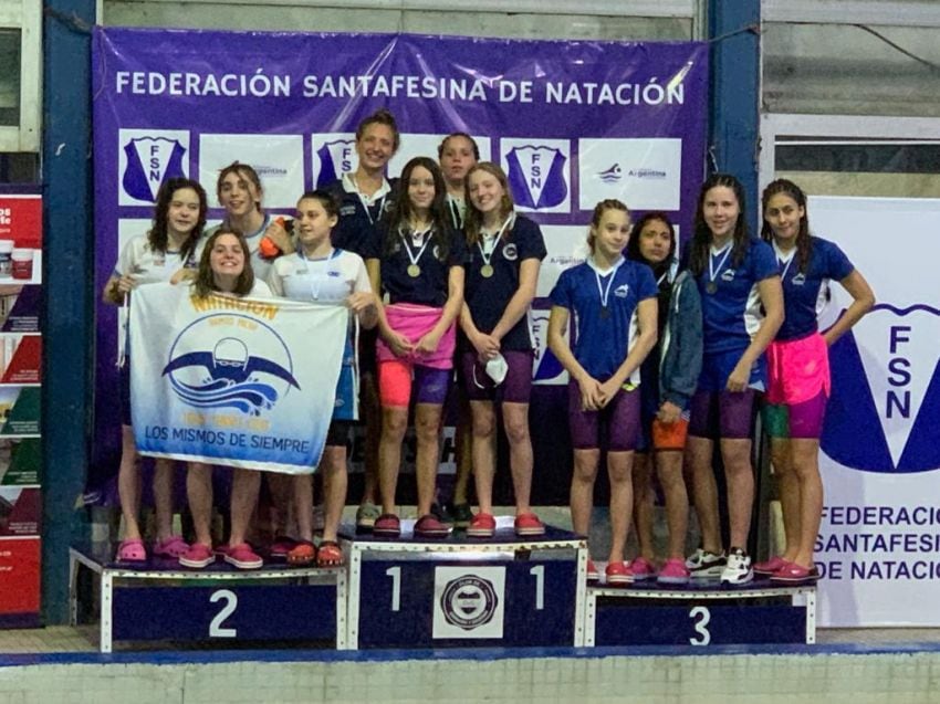 
Récord en posta. El equipo regatense se coronó campeón nacional batiendo el récord argentino que perduró por dos décadas. | Gentileza
   