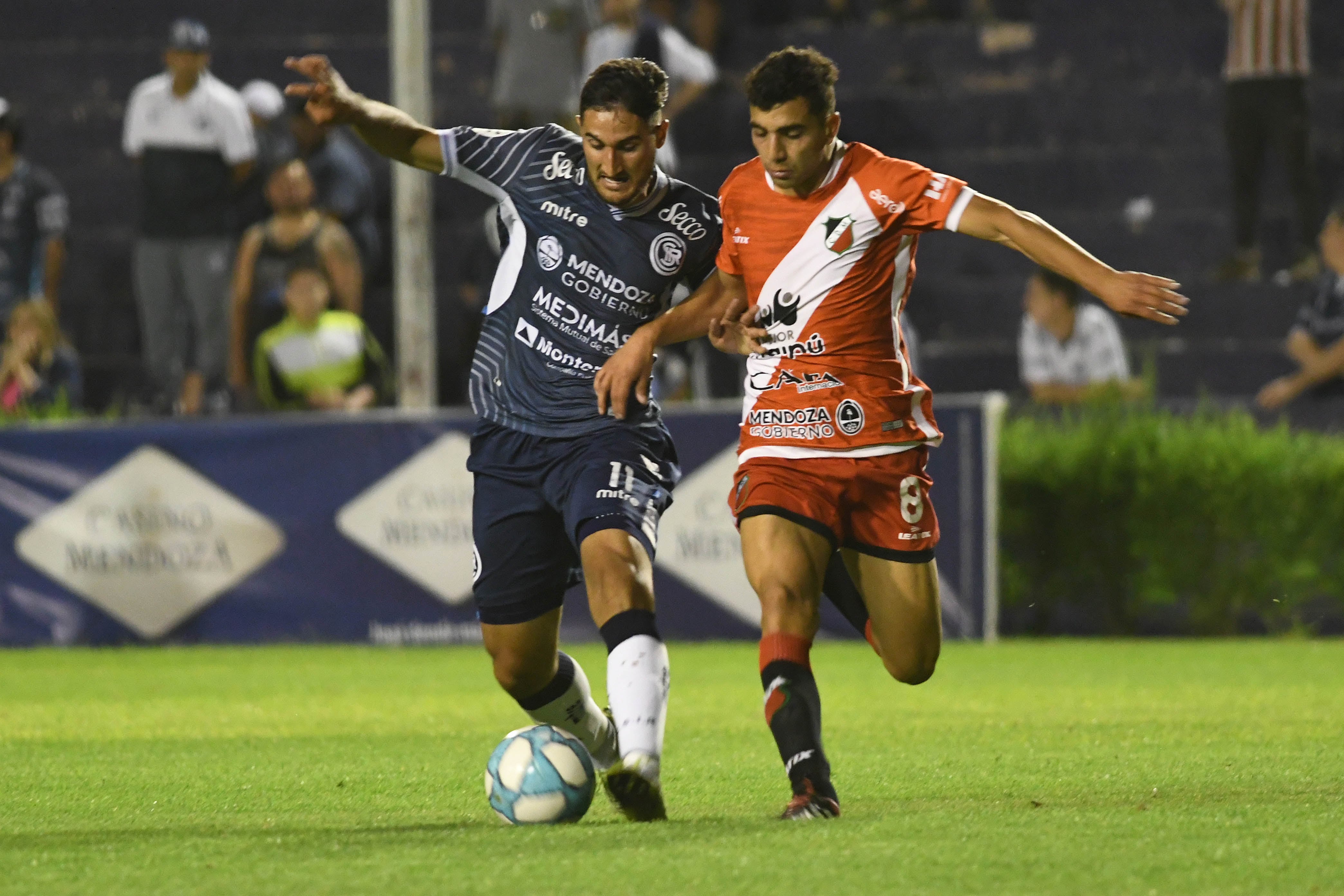 Copa Mendoza: cuatro por un lugar en la final