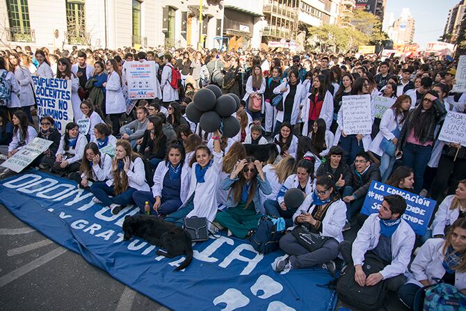 Marcha de distintas universidades públicas de la provincia de Córdoba 