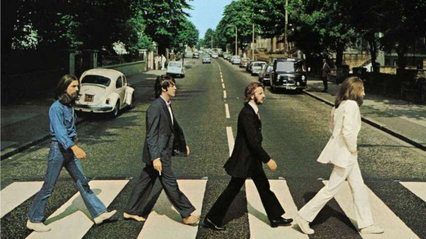 
La mítica foto de los cuatro cruzando Abbey Road
