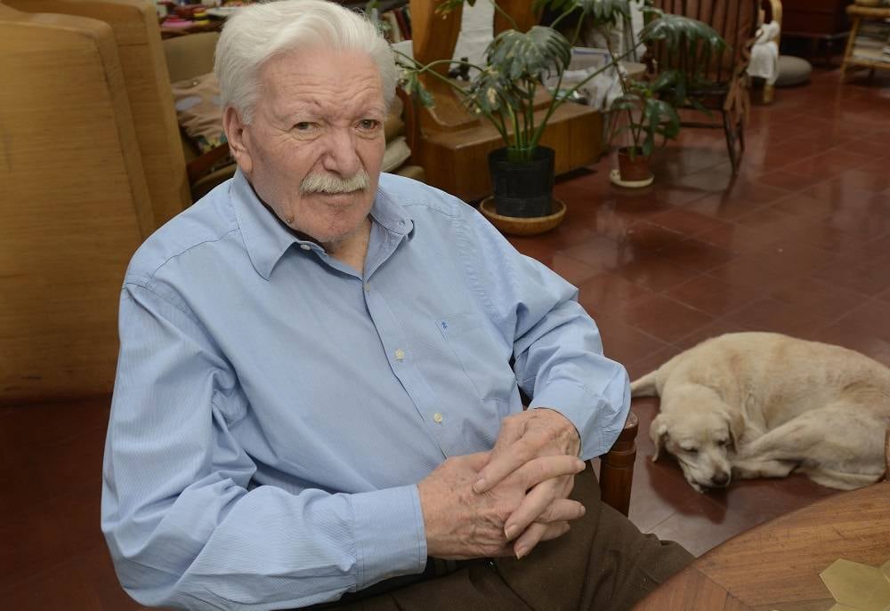 Luis Quesada, artista y maestro. Foto: Orlando Pelichotti/ Archivo Los Andes. 