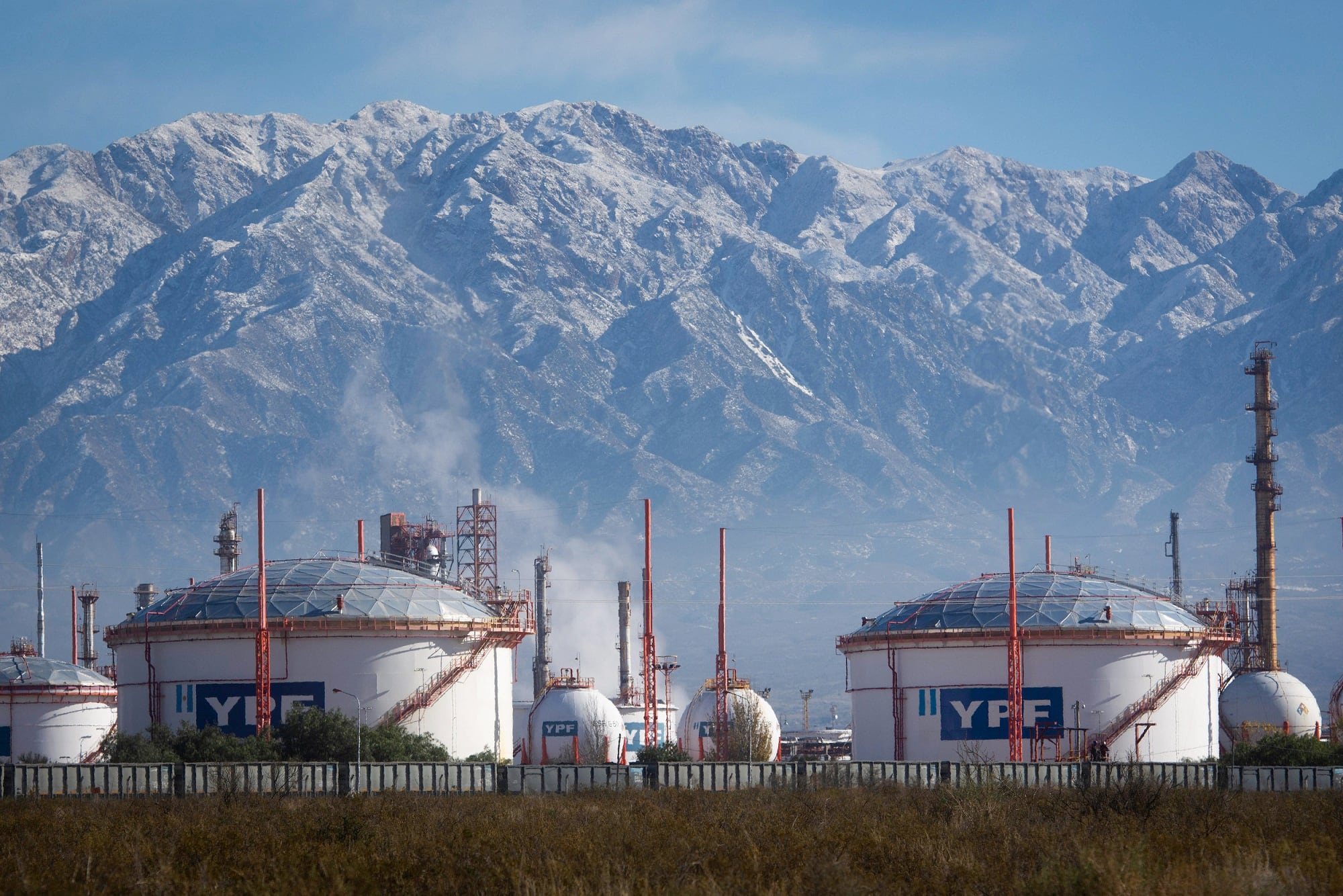 Las inversiones de YPF en Mendoza están demoradas por incumplimientos del Gobierno.