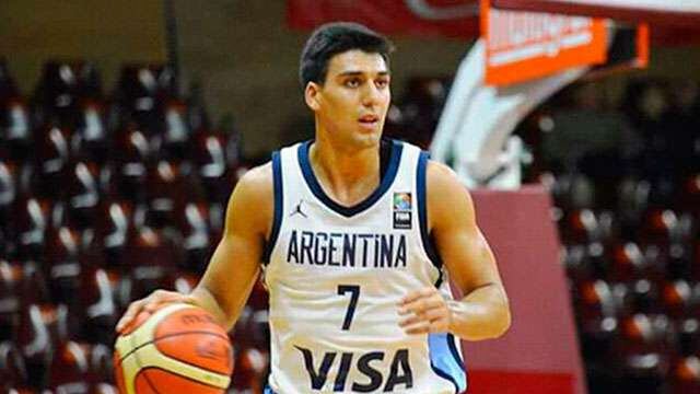 
    El basquetbolista Facundo Corvalán.
   