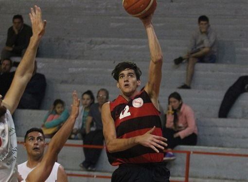 
    Valentí Sandez, el mejor jugador de Obras Mendoza. / Gentileza: Nicolás Ríos.
   