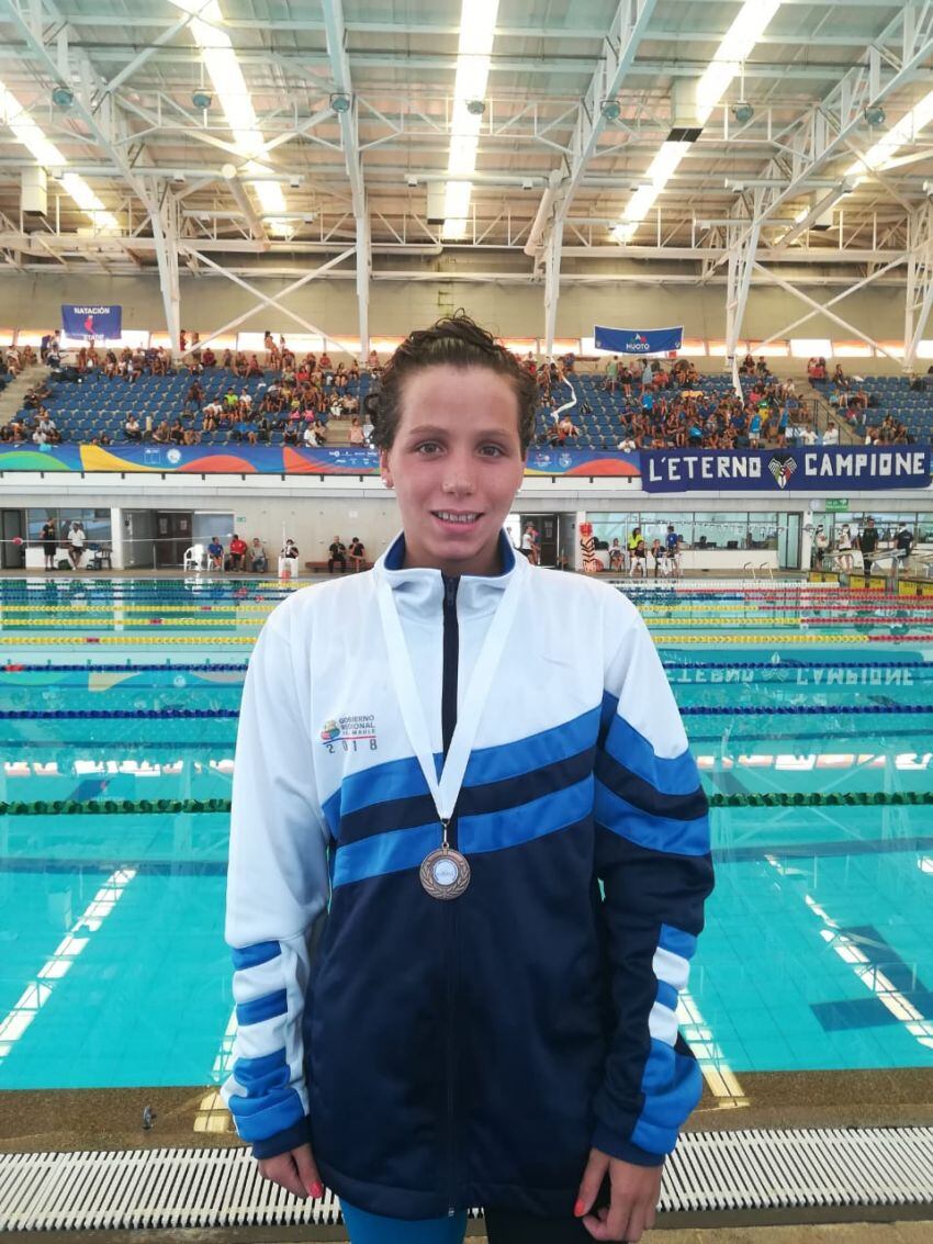 
En Estados Unidos. Julieta Silvesteini fue segunda en 800 libres. | Gentileza
   