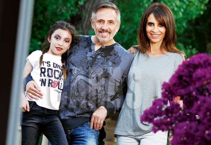 
Familia Lerner. El músico junto a Marcela García Ibáñez y su hija Luna. 
