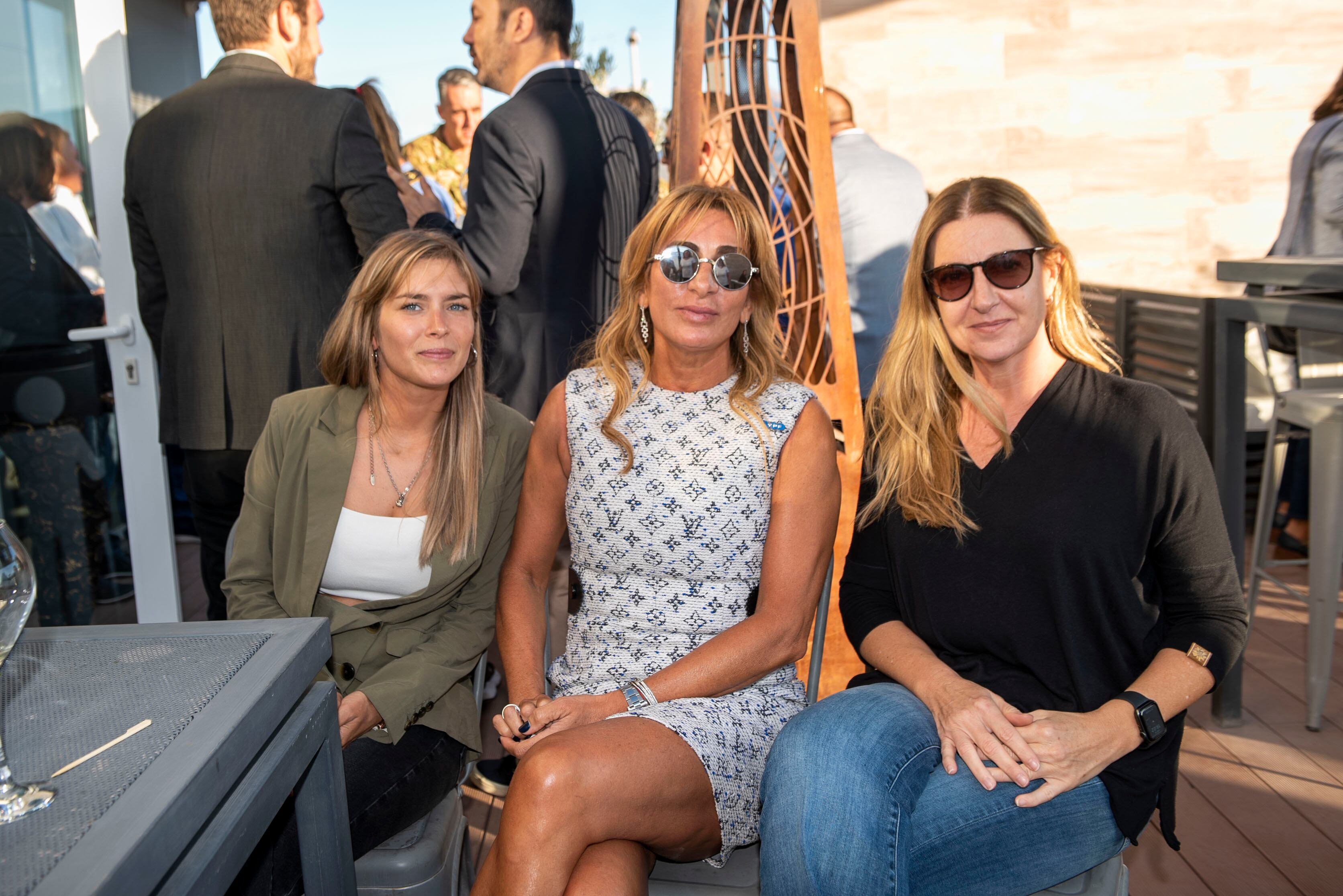 Lucía Bront, Beatriz Vázquez de Vila y Marcela Segal.