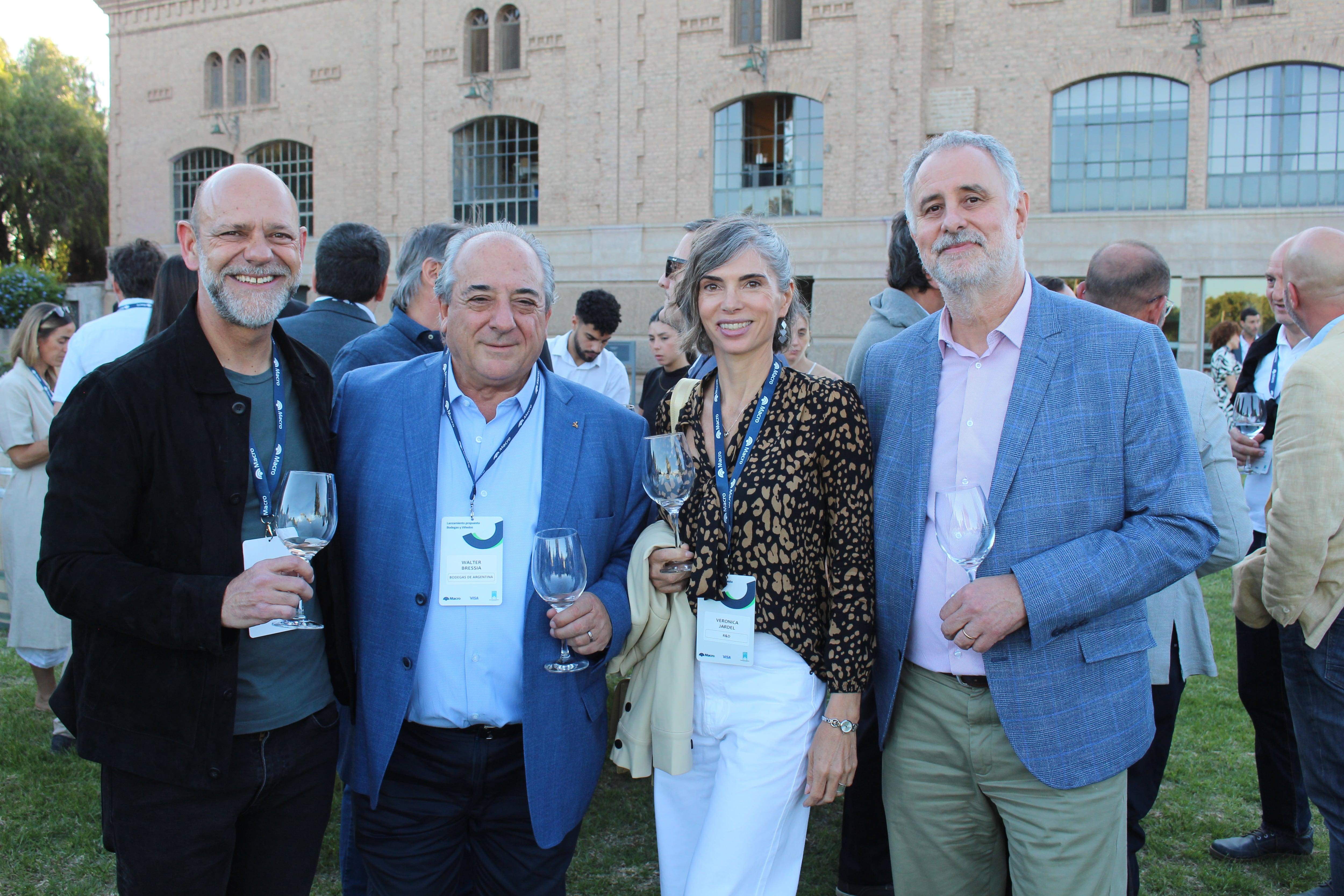 Luis Zambonini, Walter Bressia, Veronica Jardel y Silvio Alberto.