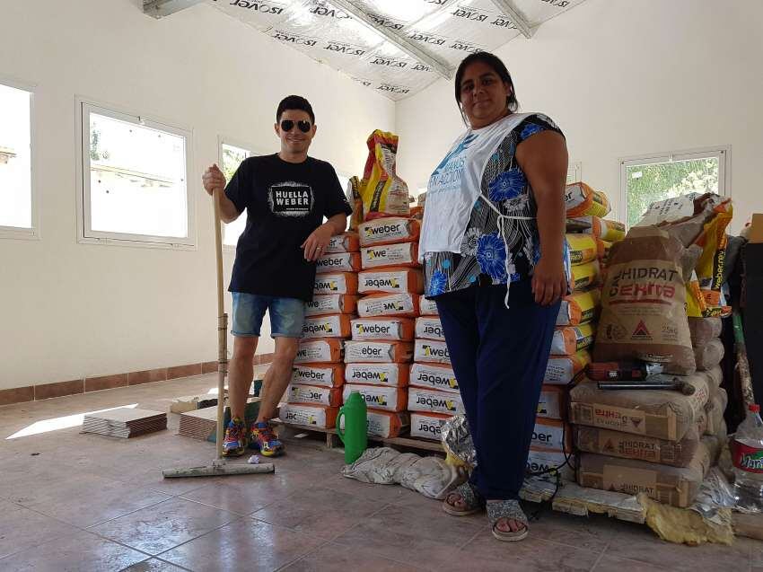 
Solidario. En uno de sus proyectos solidarios, un comedor en Manzanares, que tuvo una gran mejora de infraestructura. | Gentileza
   