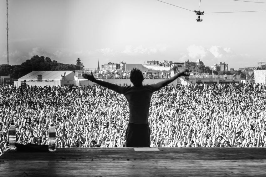 
Troye Sivan, cautivado por su público | Foto: Prensa Lollapalooza
   