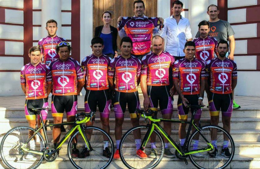 
La formación “Morada” apunta a la 43ra. Vuelta de Mendoza. | Prensa / ACM
   