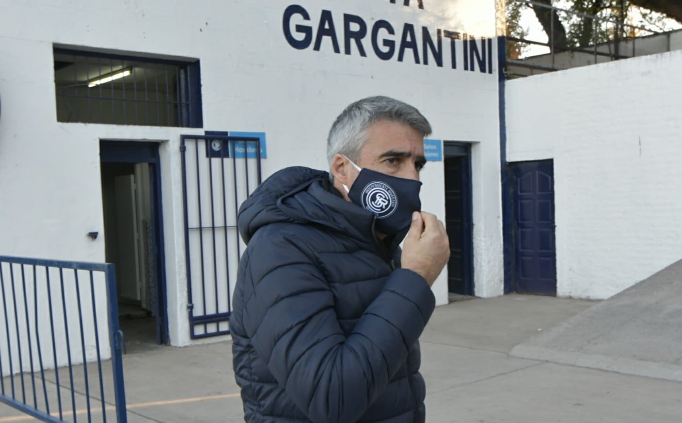 Gómez dijo que, por ahora, seguirá siendo el DT azul. / Orlando Pelichotti