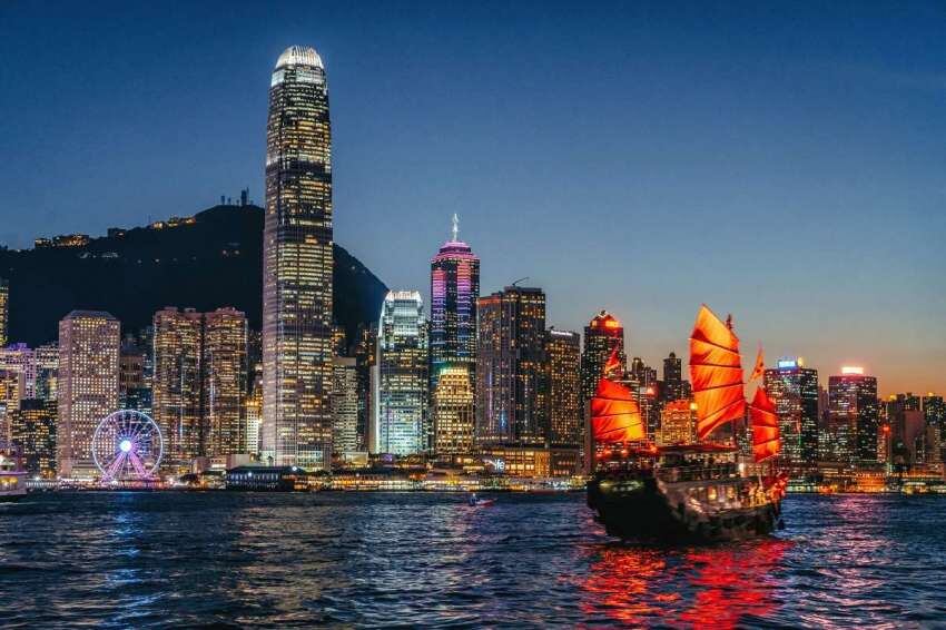 
    Hong Kong, la más complicada para un departamento propio.
   