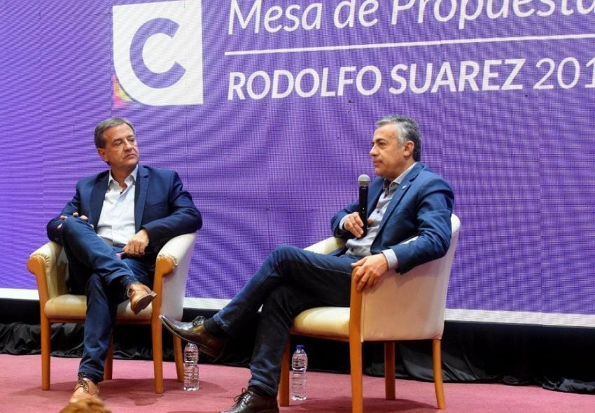 
Cornejo y Suárez, en la Mesa de Propuestas 2019. | Twitter: @rodysuarez
   