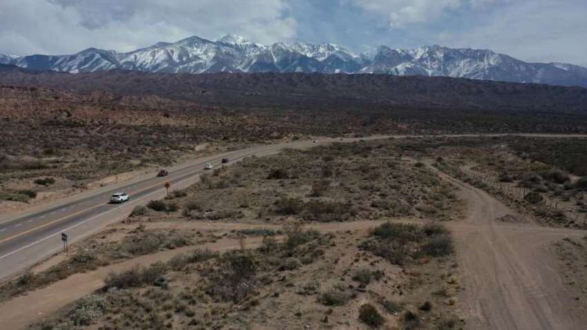 
La montaña mendocina se ve impactante en el final del invierno | Claudio Gutiérrez / Los Andes
   