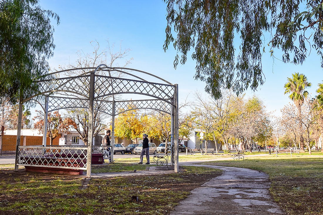 Los barrios La Colina de Oro I y II llevan el nombre original de la bodega Giol.
