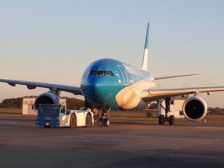 Un avión de Aerolíneas Argentinas traerá las dosis al país - Imagen ilustrativa / archivo