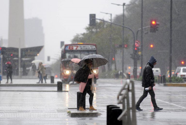 En Mendoza no se esperan lluvias para este fin de semana. Sin embargo, el fenómeno de Santa Rosa se sentirá en Buenos Aires, Entre Ríos y Santa Fe. 