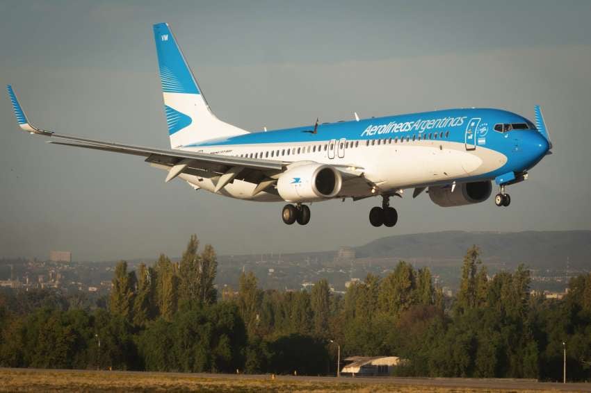 
A partir de mañana. sólo ingresarán a Argentina vuelos de Aerolíneas Argentinas que vengan de zonas de riesgo. | Los Andes
   