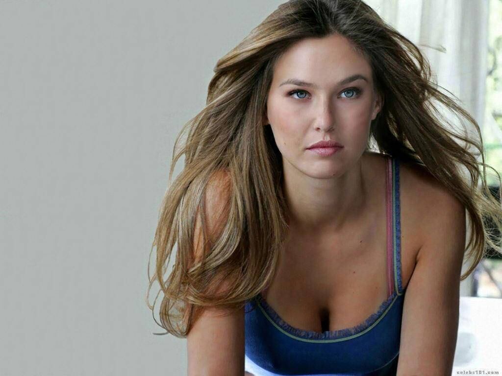 Bar Refaeli