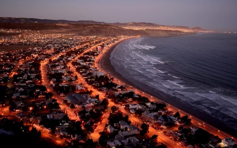 Promueven un concurso navideño para iluminar la Villa Balnearia Rada Tilly