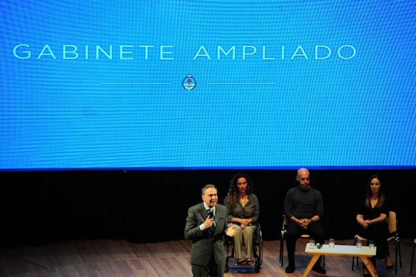 
Miguel Ángel Pichetto también fue uno de los oradores en la reunión | Clarín
   