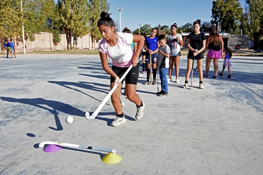 
Futuras leonas. Entrenan y practican en forma intensa, así adquirieron una técnica digna de admirar. | Gustavo Rogé / Los Andes
   