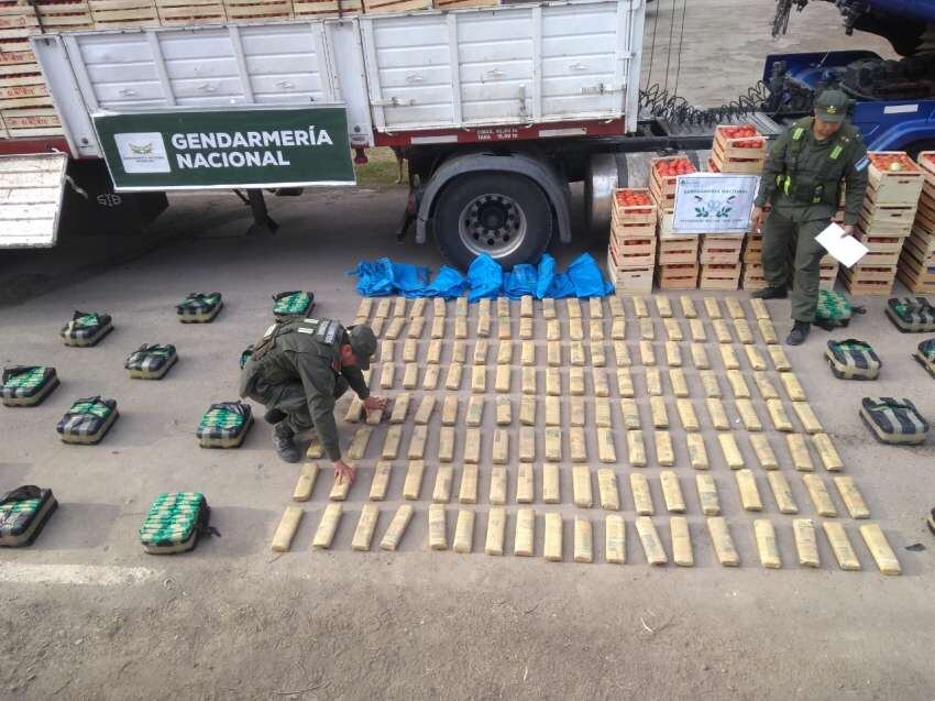 
Los paquetes con las hojas de coca.  | Gendarmería Nacional
   