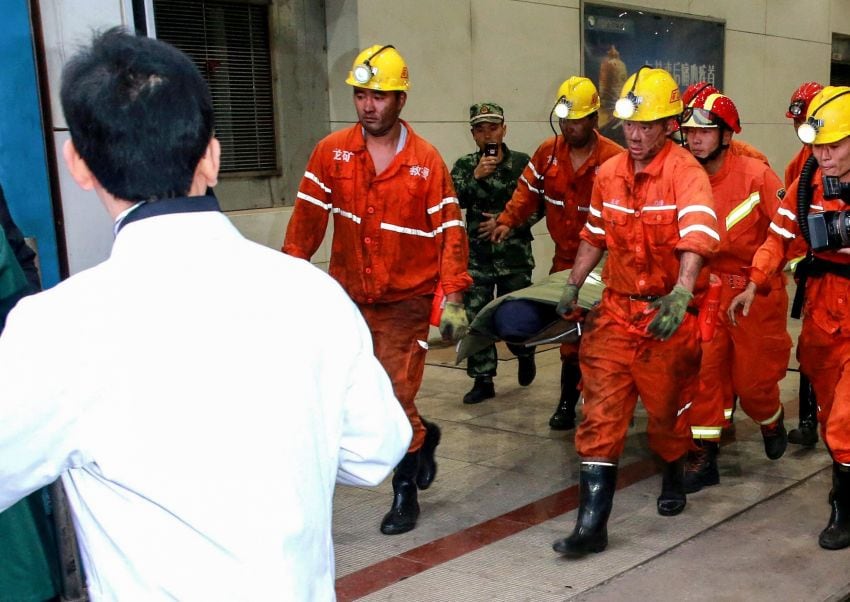 
    Desde el 20 de octubre hubo intensas tareas de rescate en la mina - AP
   