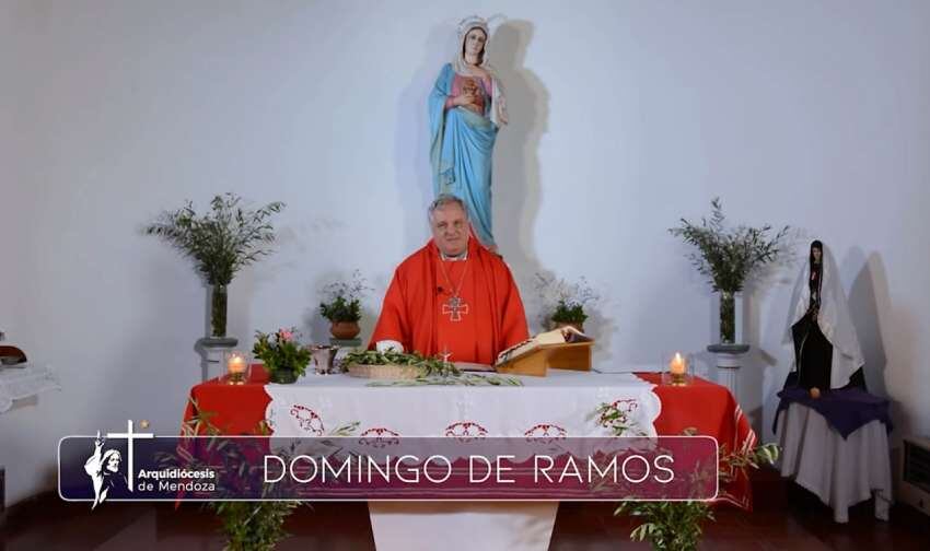 
Monseñor Colombo. La misa fue transmitida por TV y Youtube. | Captura de video
   