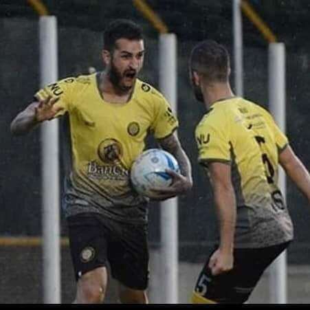 
Cuesta arriba. En Crucero del Norte convirtió dos goles. Estuvo dos meses lesionado.  | Gentileza
   