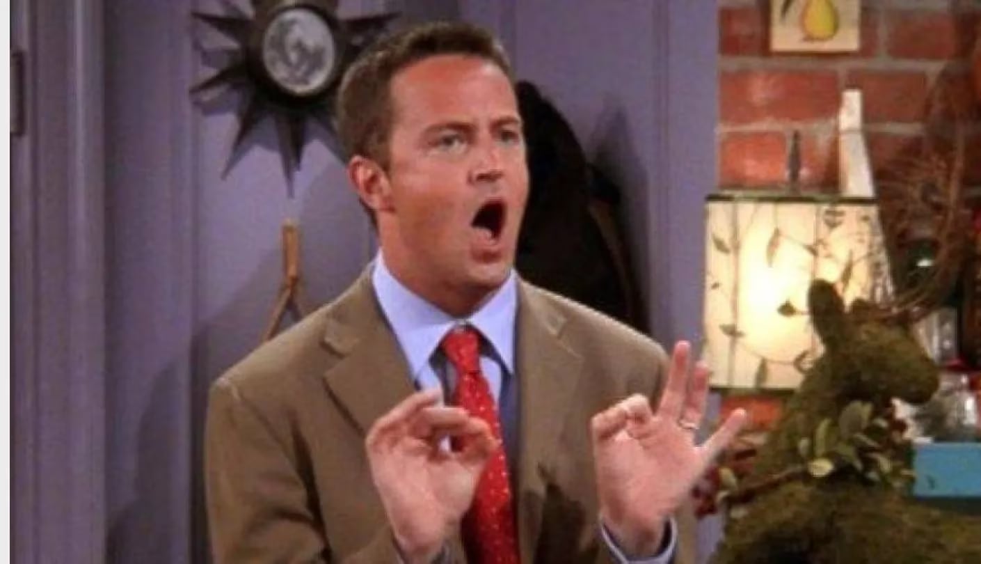 Matthew Perry encarnando a Chandler Bing. Gentileza: captura YouTube.