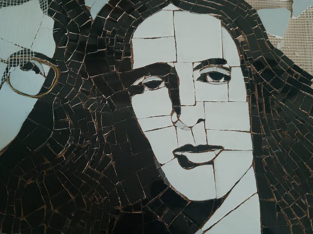 El trabajo de mosaiquismo de la artista mendocina Mariana Giordanengo que homenajea a Nito Mestre. Gentileza Diego Gareca