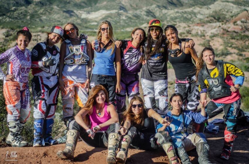 
Pioneras. Las mujeres son apasionadas. Heredan y transmiten la pasión por las motos a otras generaciones | Gentileza
   