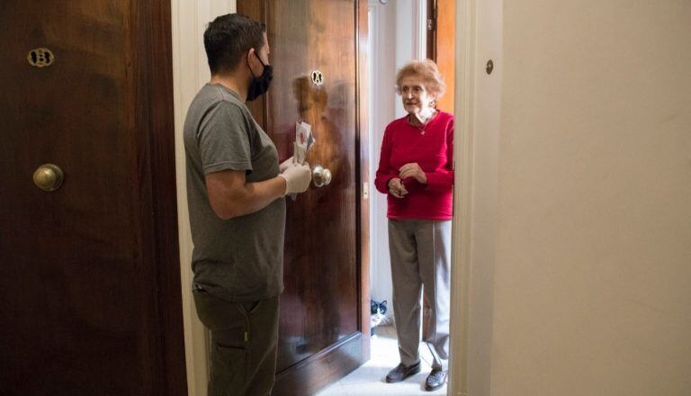 El Sindicato Único de Trabajadores de Edificios y de Renta Horizontal (SUTERH) logró un aumento para quienes se dedican a esta labor, en el marco de la paritaria 2023-2024, del 38% dividido en cuatro pagos: 20% en abril, 6% en mayo, 6% en julio y 6% en agosto. (Foto: GCBA)