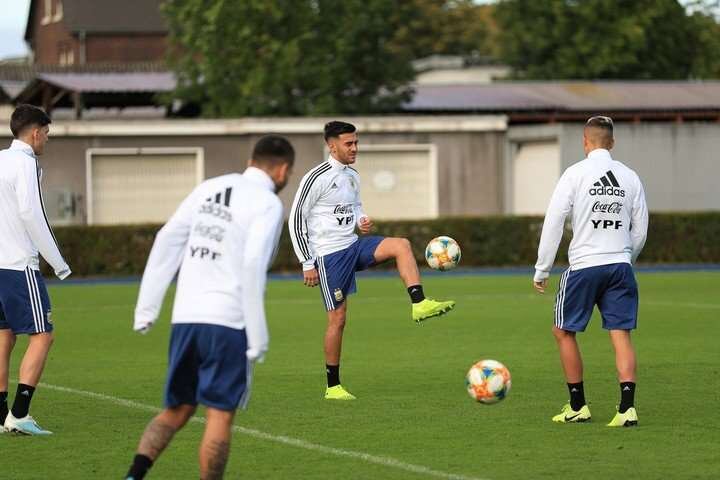 
Ultimo entrenamiento en Dortmund antes de viajar de España. | Gentileza.
   