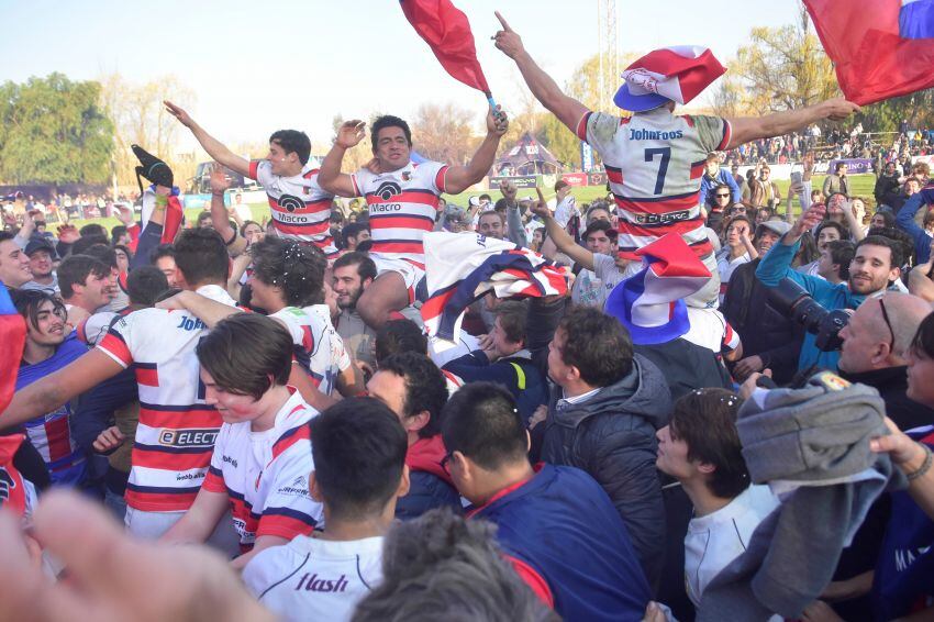 Marista es el campeón del rugby local y espera volver pronto al ruedo.