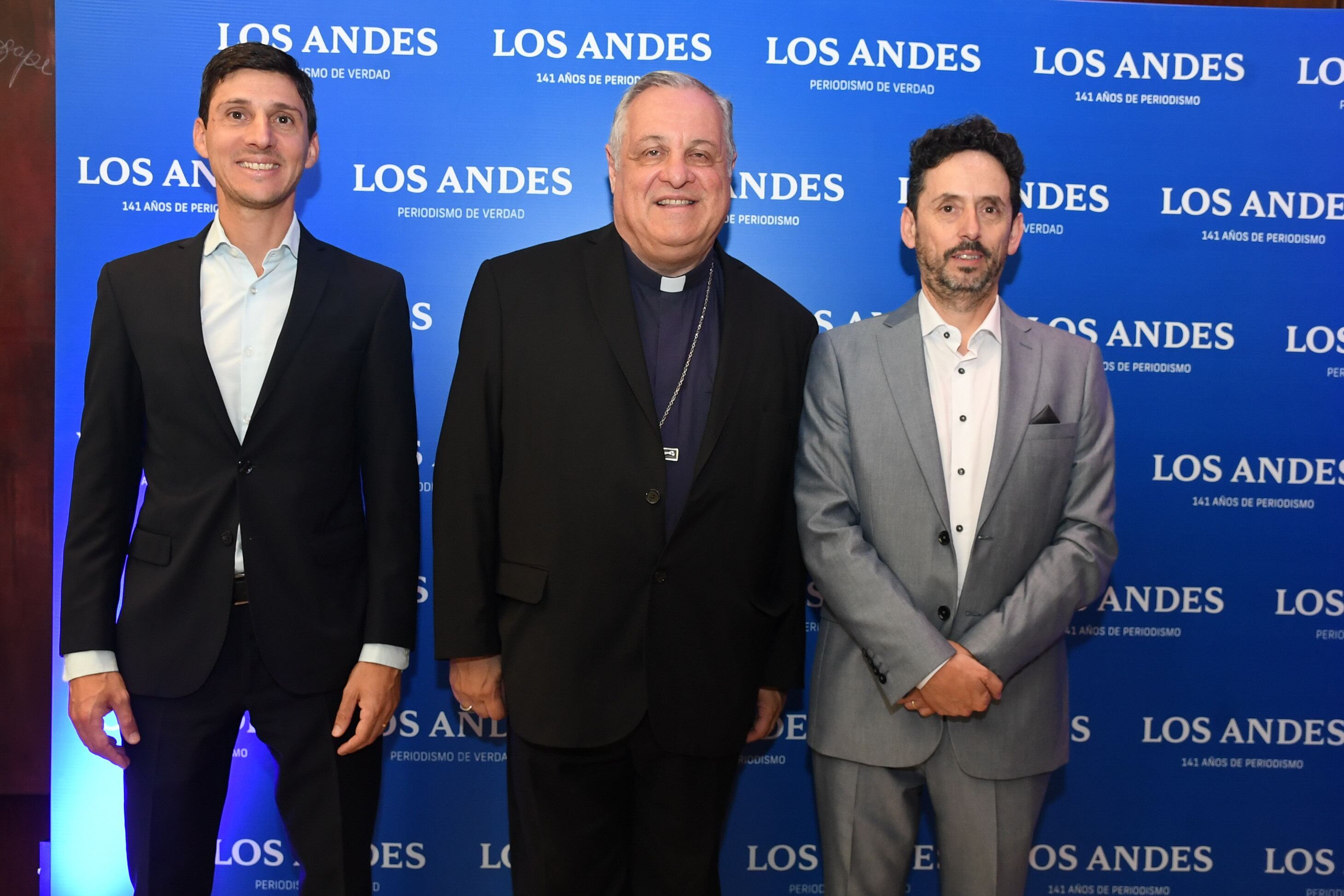 Camilo De Lillo, CEO de Los Andes, Mons. Marcelo Daniel Colombo, Arzobispo de Mendoza y Pablo Dellazoppa, Director de Contenidos de Los Andes.