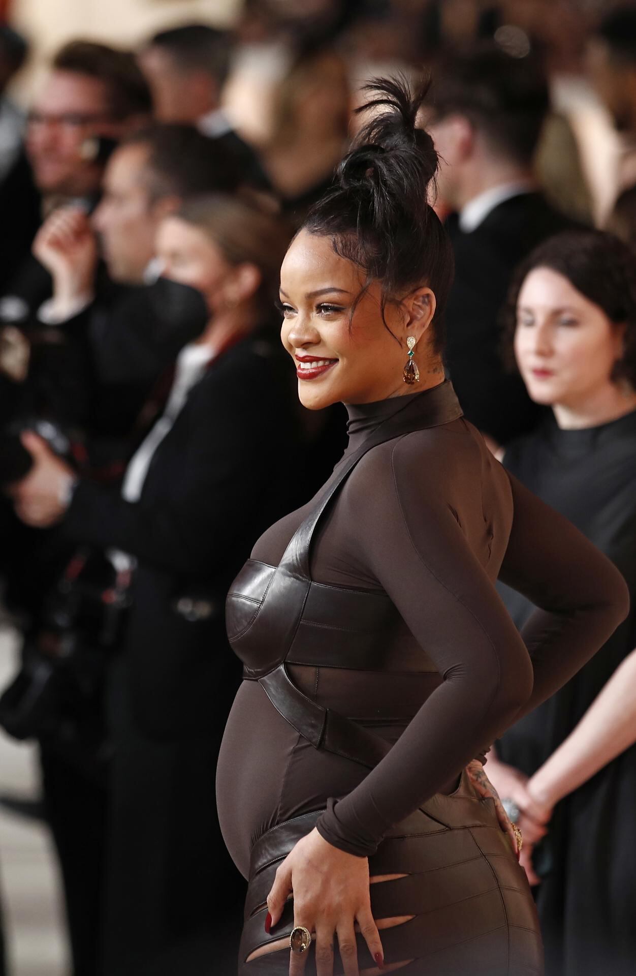 La cantante Rihanna en la 95ª ceremonia anual de los Premios de la Academia en el Dolby Theatre de Hollywood, Los Ángeles, California, EE.UU., el 12 de marzo de 2023.