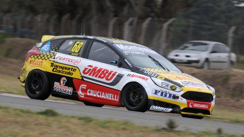 
Julián Santero | Julián Santero se ubicó tercero en la clasificación de la Clase 3 del Turismo Nacional en Río Cuarto. La pole fue para José Manuel Urcera.
   